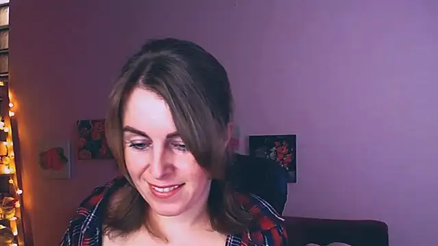 Hot Milady online show from 28, 1, 2025