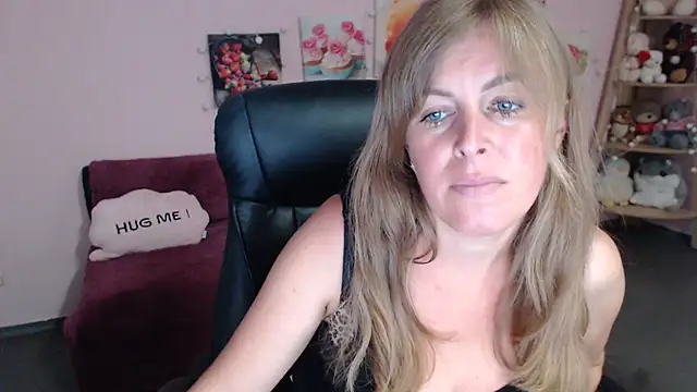 Hot Milady online show from 9, 7, 2026