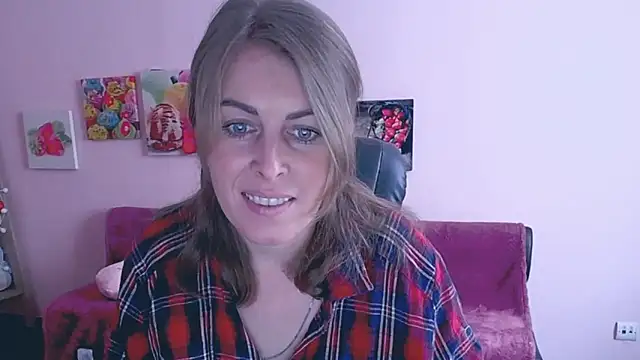 Hot Milady online show from 10, 3, 2025