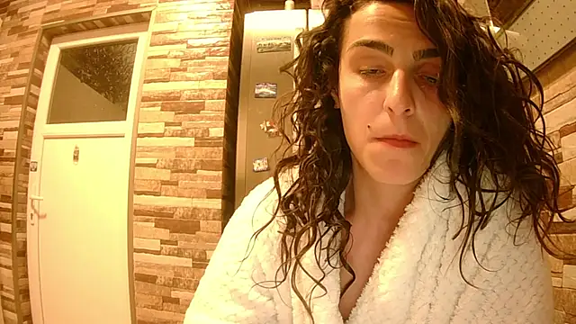 Snapshot of JojoFit chatting on 10, 3, 2025 JojoFit online show from 10, 3, 2025
