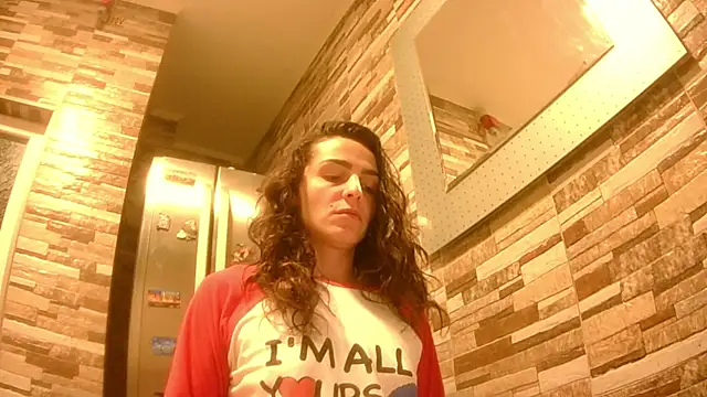 Snapshot of JojoFit chatting on 6, 10, 2025 JojoFit online show from 6, 10, 2025