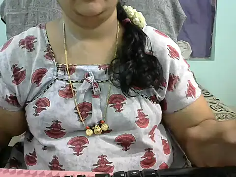 Snapshot of Naughty_Nityaa chatting on 4, 3, 2025 Naughty Nityaa online show from 4, 3, 2025