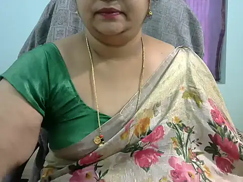 Snapshot of Naughty_Nityaa chatting on 5, 3, 2025 Naughty Nityaa online show from 5, 3, 2025