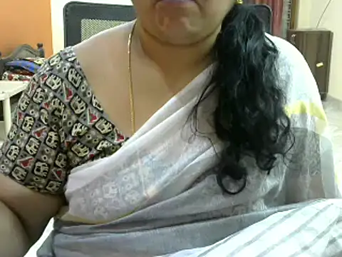 Snapshot of Naughty_Nityaa chatting on 17, 2, 2025 Naughty Nityaa online show from 17, 2, 2025