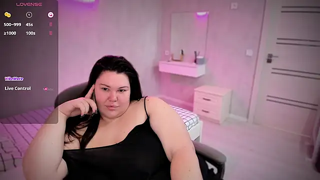 Snapshot of NicaMeow chatting on 4, 12, 2025 NicaMeow online show from 4, 12, 2025