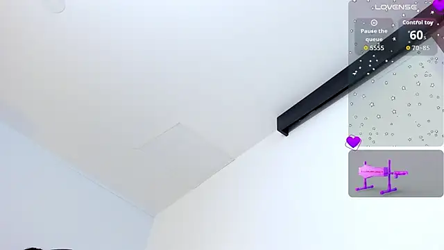 klhoe boobs online show from 23, 11, 2025