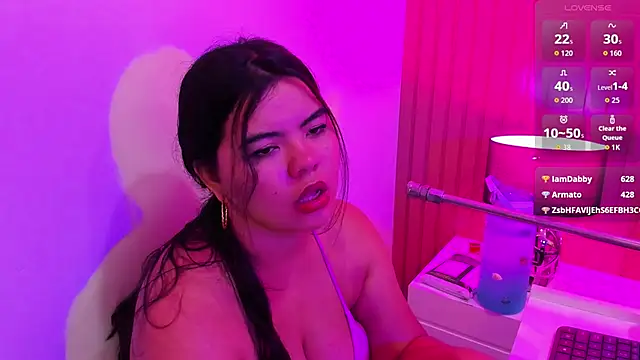 klhoe boobs online show from 19, 2, 2026