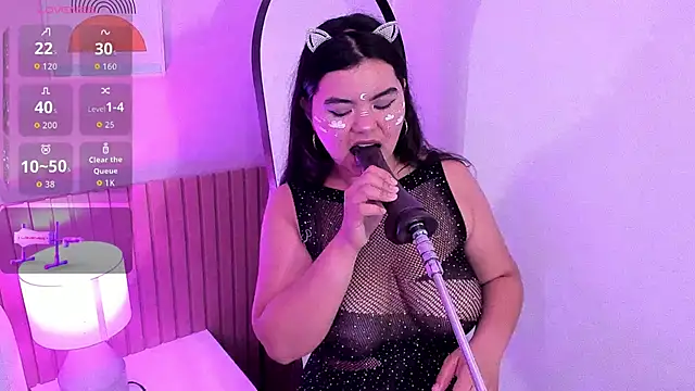 klhoe boobs online show from 28, 2, 2026