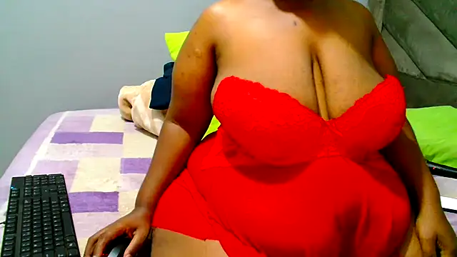 Snapshot of Hips2seyy86 chatting on 16, 10, 2025 Hips2seyy86 online show from 16, 10, 2025