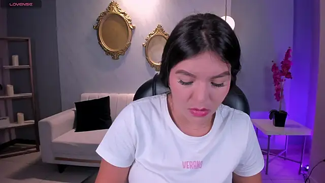 ValeriaRoldanX online show from 15, 4, 2026