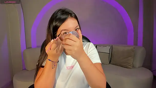 ValeriaRoldanX online show from 20, 2, 2026