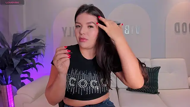 Snapshot of ValeriaRoldanX chatting on 27, 6, 2026 ValeriaRoldanX online show from 27, 6, 2026