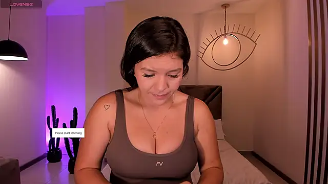 ValeriaRoldanX online show from 17, 5, 2026