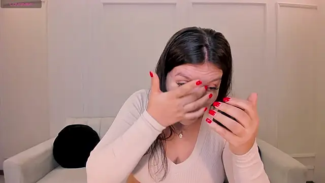 Snapshot of ValeriaRoldanX chatting on 16, 6, 2026 ValeriaRoldanX online show from 16, 6, 2026
