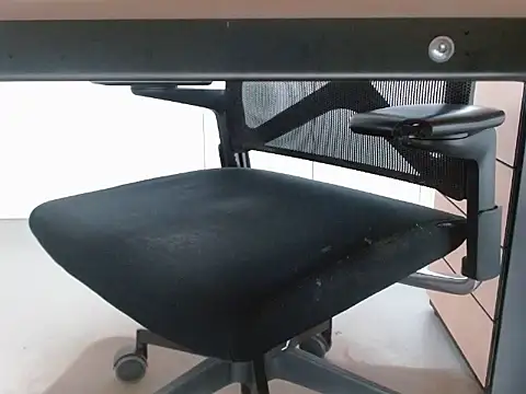 Snapshot of lovewalknaked chatting on 24, 10, 2025 lovewalknaked online show from 24, 10, 2025