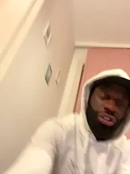 MacTroy online show from 27, 10, 2025