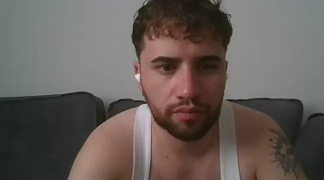 Snapshot of TomAlex chatting on 11, 3, 2025 TomAlex online show from 11, 3, 2025