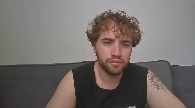 Snapshot of TomAlex chatting on 28, 2, 2025 TomAlex online show from 28, 2, 2025