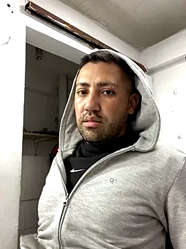 JuanZapata33 online show from 17, 10, 2025