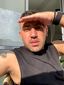 JuanZapata33 online show from 27, 10, 2025