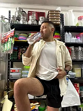 JuanZapata33 online show from 16, 10, 2025