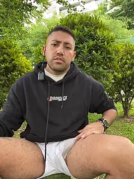 JuanZapata33 online show from 28, 10, 2025