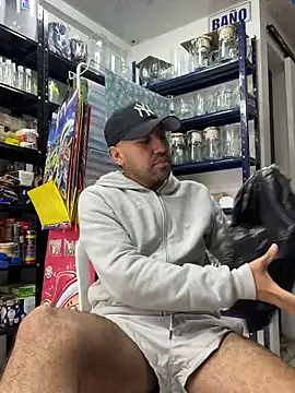 JuanZapata33 online show from 17, 2, 2026