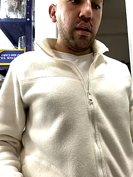 JuanZapata33 online show from 23, 10, 2025