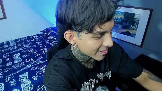 Travistanner 28 online show from 8, 11, 2025