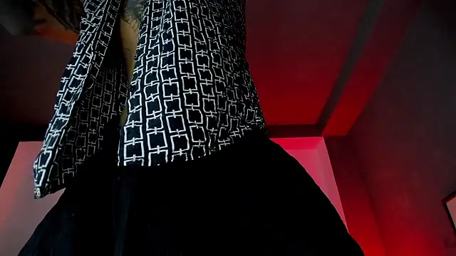 Travistanner 28 online show from 14, 12, 2025