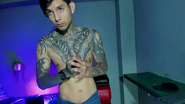 Travistanner 28 online show from 25, 9, 2025