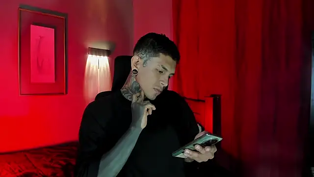 Travistanner 28 online show from 19, 3, 2026