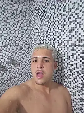 Snapshot of VibratedPoaching chatting on 30, 11, 2025 VibratedPoaching online show from 30, 11, 2025