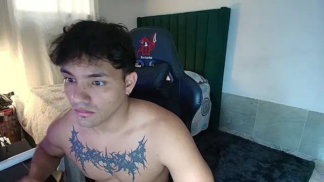 Snapshot of man_dur07 chatting on 13, 5, 2026 man dur07 online show from 13, 5, 2026