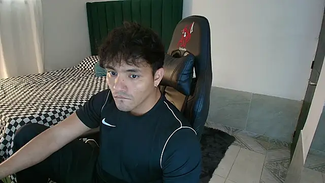 Snapshot of man_dur07 chatting on 3, 6, 2026 man dur07 online show from 3, 6, 2026
