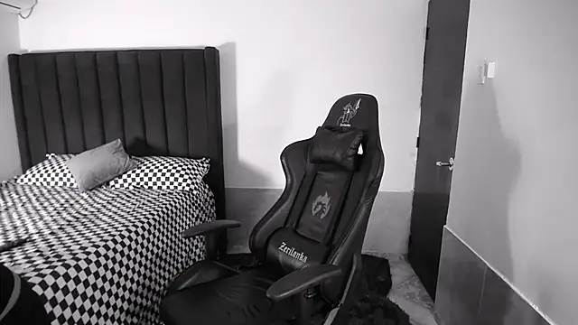 man dur07 online show from 30, 10, 2025