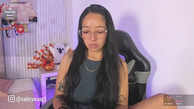 Valery wang online show from 22, 10, 2025