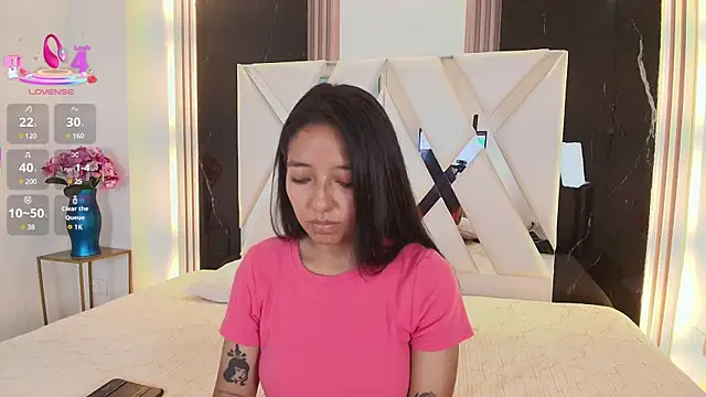 Snapshot of Valery_wang chatting on 1, 3, 2025 Valery wang online show from 1, 3, 2025