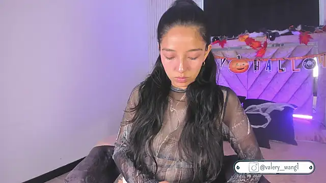 Valery wang online show from 24, 10, 2025