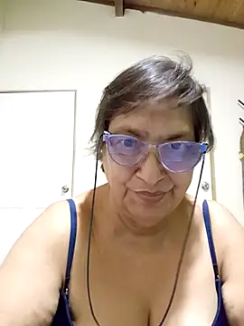 florecita69 online show from 12, 10, 2025