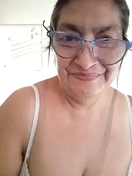 florecita69 online show from 26, 10, 2025