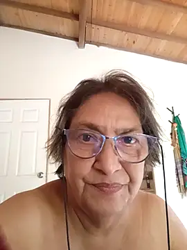 florecita69 online show from 5, 11, 2025