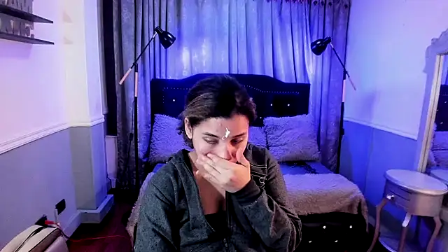 Mayaa ross online show from 25, 11, 2025