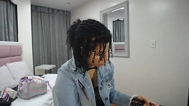 Mayaa ross online show from 4, 2, 2025