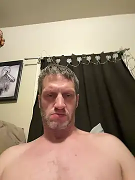 Hornyguynotshy198214 online show from 15, 3, 2026