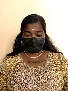 Snapshot of sulekha-mallu chatting on 2, 10, 2025 sulekha-mallu online show from 2, 10, 2025