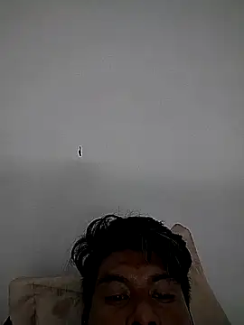 Snapshot of rleon998 chatting on 4, 7, 2026 rleon998 online show from 4, 7, 2026