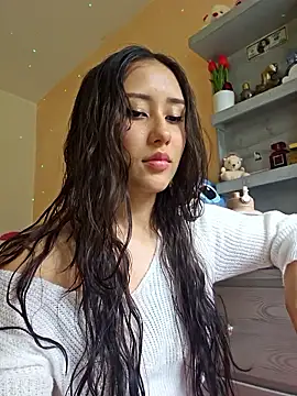 Selena blake online show from 4, 3, 2026