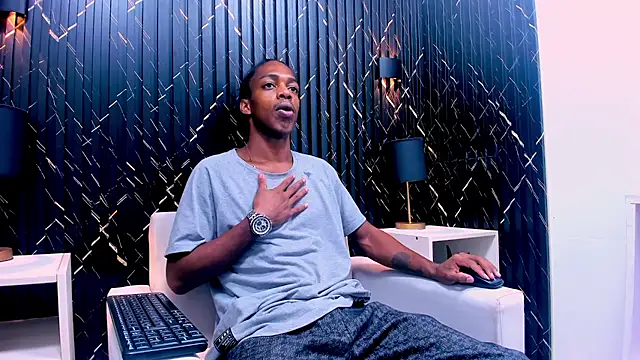 LarryCollin online show from 2, 3, 2025