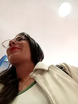 Snapshot of VALERY-03_ chatting on 8, 5, 2026 VALERY-03 online show from 8, 5, 2026